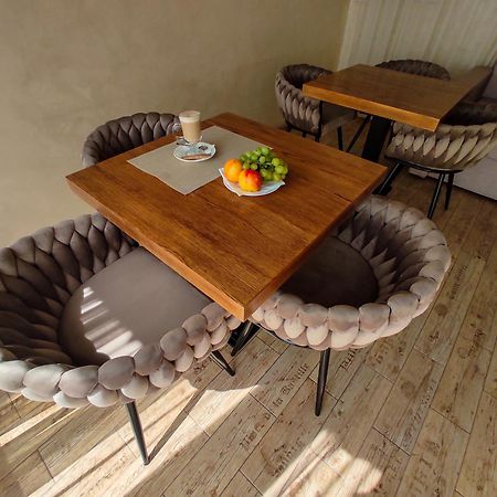 Vip Hotel Izmail Εξωτερικό φωτογραφία