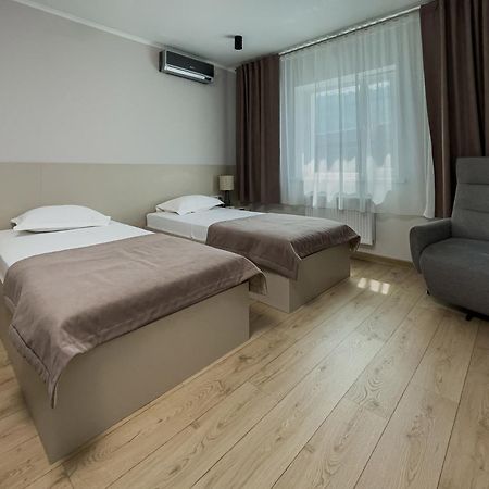 Vip Hotel Izmail Εξωτερικό φωτογραφία