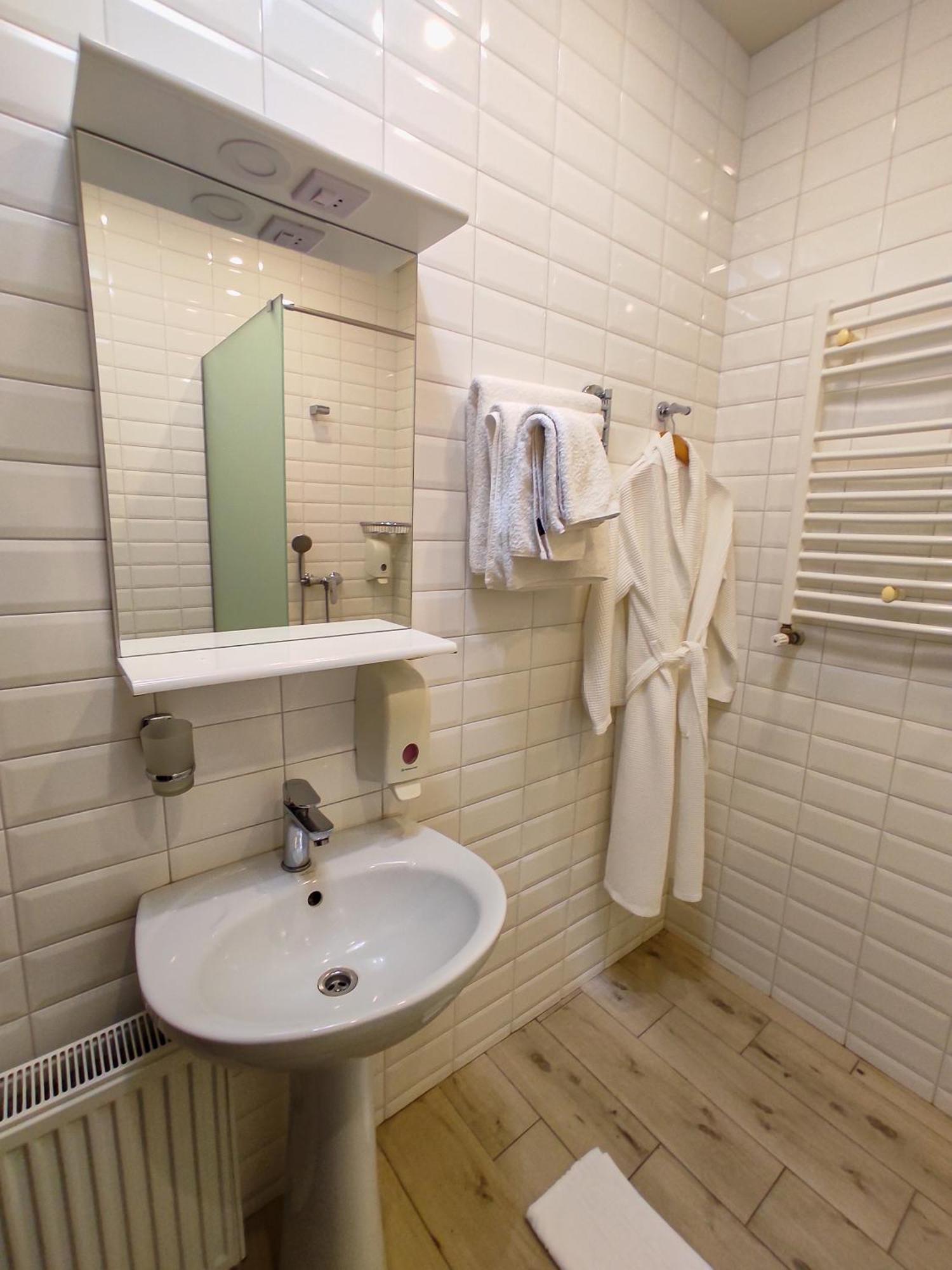Vip Hotel Izmail Εξωτερικό φωτογραφία