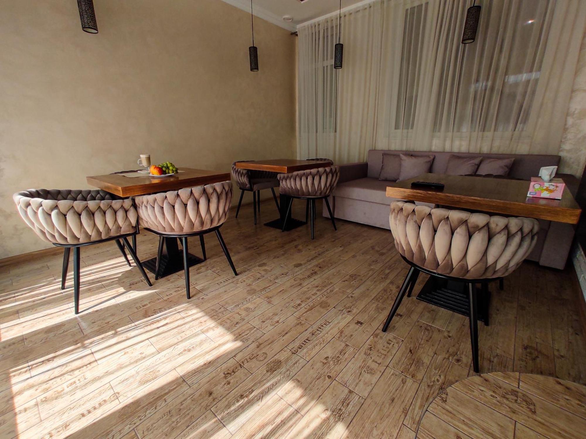 Vip Hotel Izmail Εξωτερικό φωτογραφία