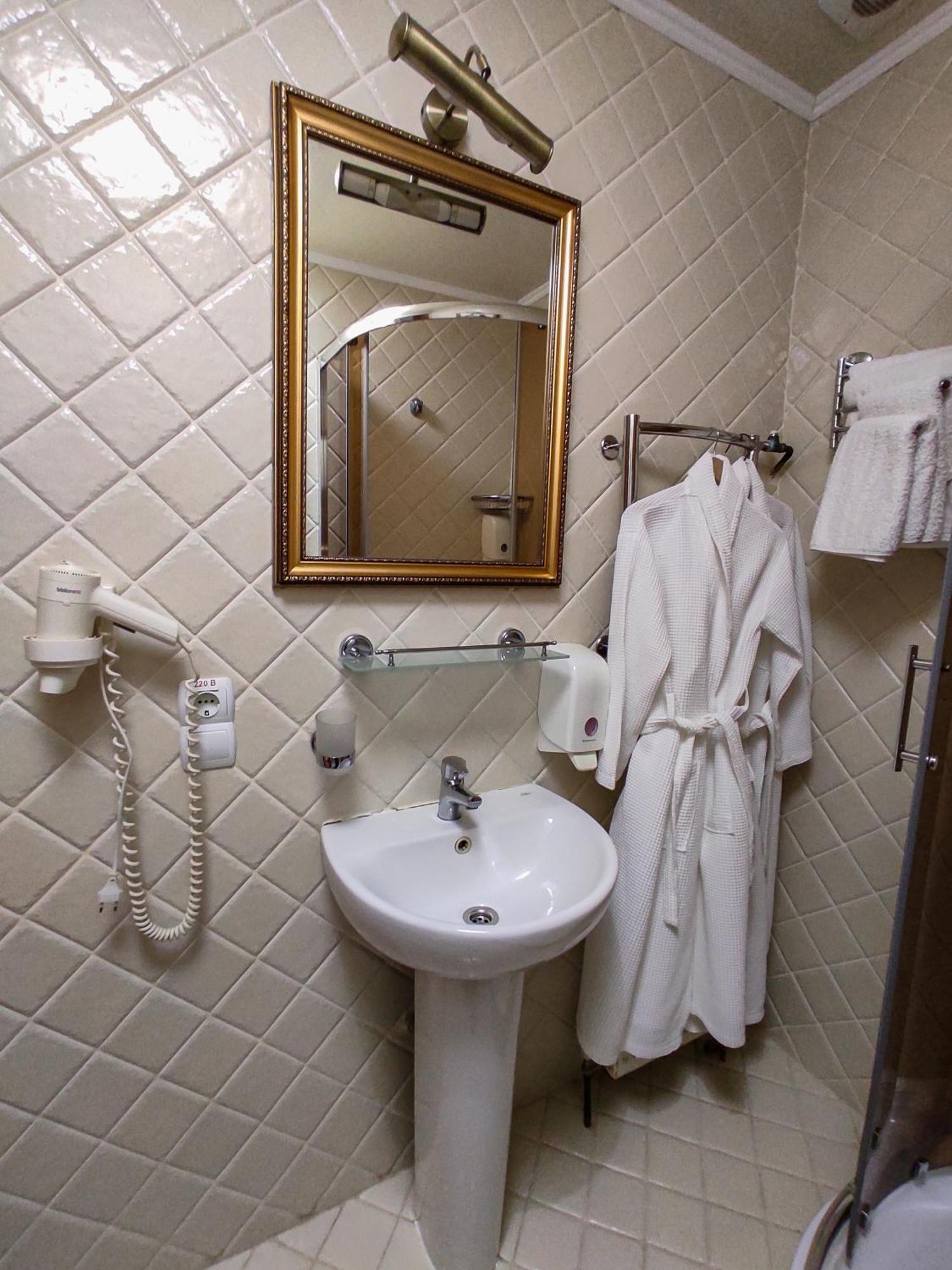 Vip Hotel Izmail Εξωτερικό φωτογραφία