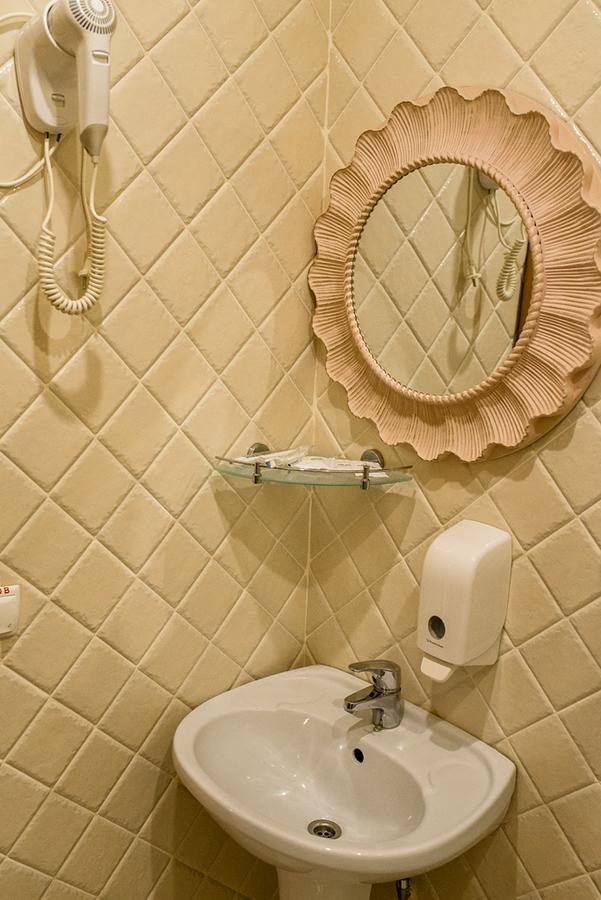 Vip Hotel Izmail Εξωτερικό φωτογραφία