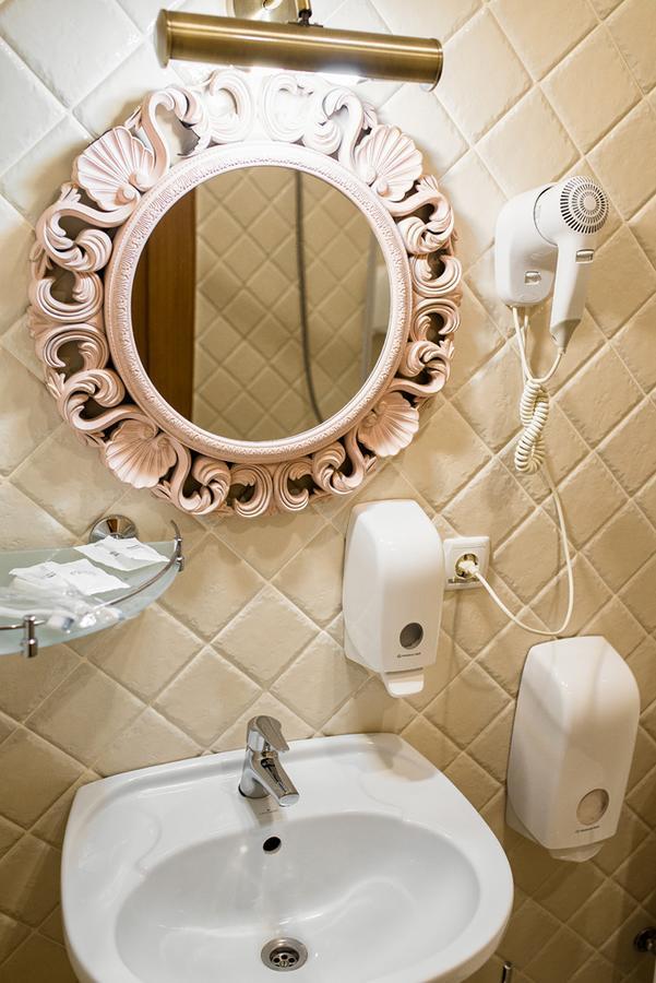 Vip Hotel Izmail Εξωτερικό φωτογραφία