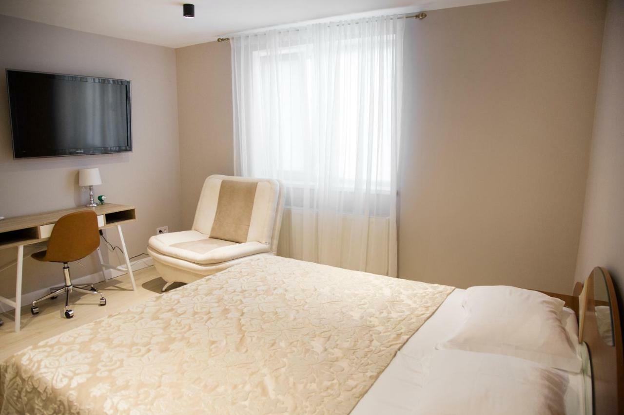Vip Hotel Izmail Εξωτερικό φωτογραφία