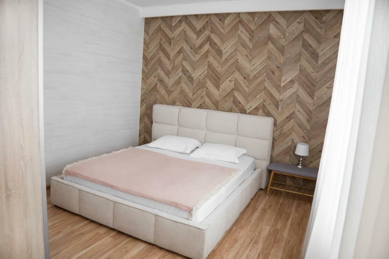 Vip Hotel Izmail Εξωτερικό φωτογραφία
