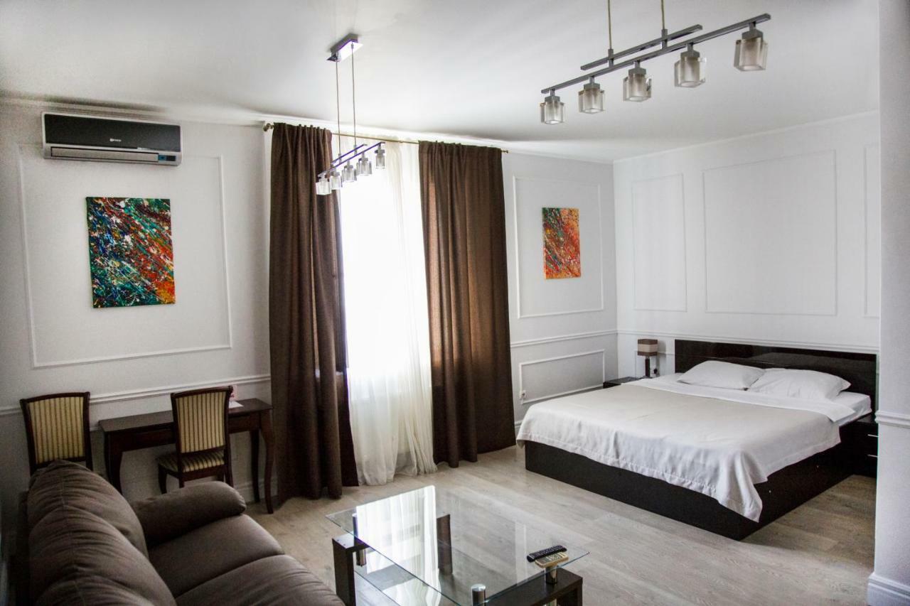 Vip Hotel Izmail Εξωτερικό φωτογραφία